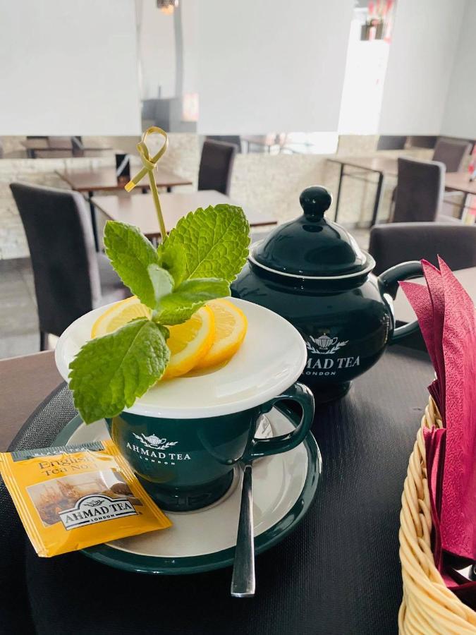 Kamienica Pokoje & Restauracja Opalenica Esterno foto